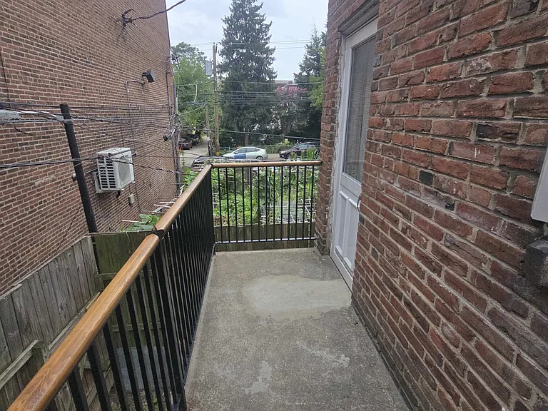 233 S 44th St #1 — Photo 26