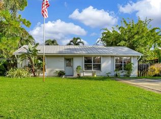 5277 Pine Tree Dr, Delray Beach, FL 33484