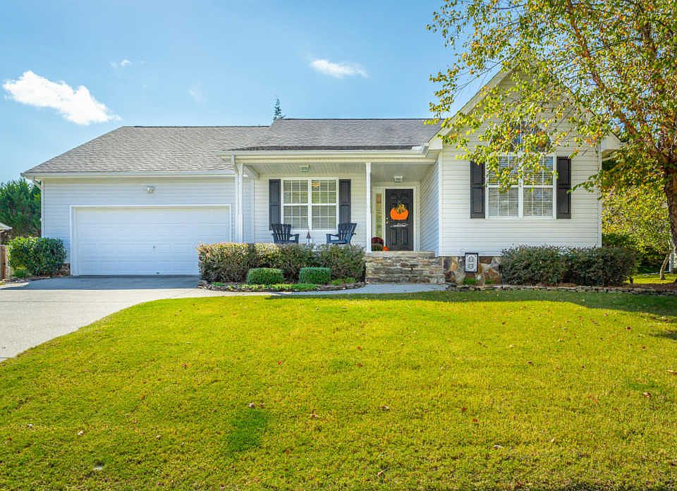 1st image of 46 Creekview Dr