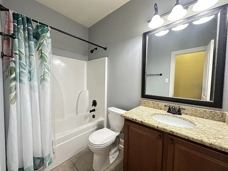 240 Danielle Dr — Photo 15