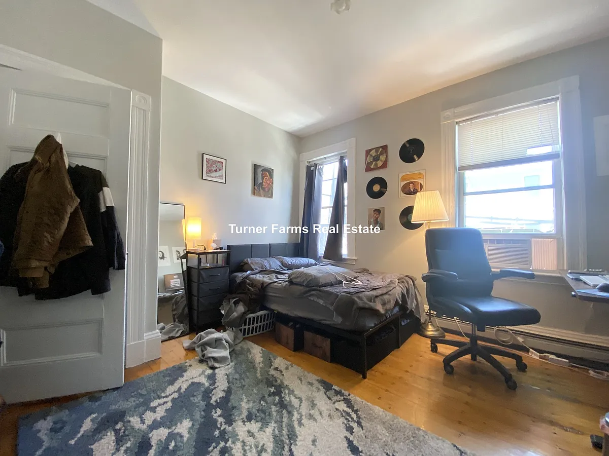 Building Photo - 147 Columbia St #22L