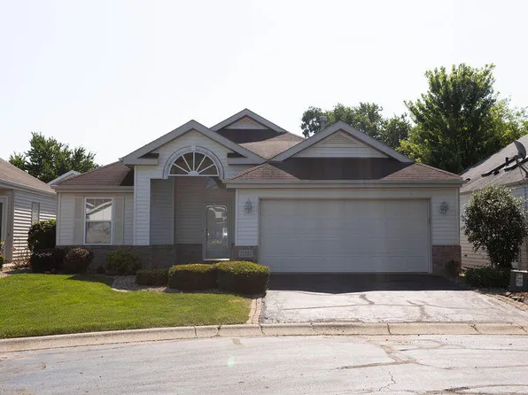 11141 Briarcliff Ct, Winfield, IN 46307