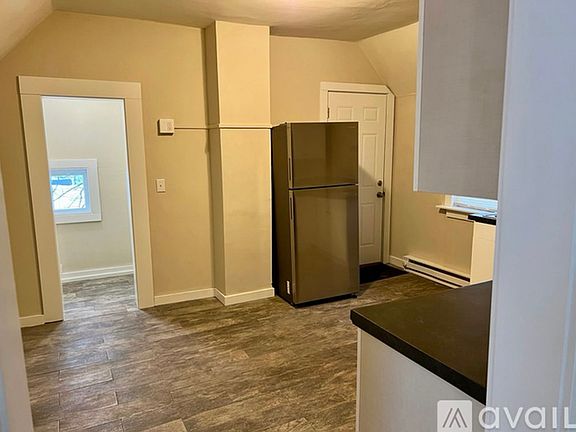 3rd image of 782 Edmund Ave APT 2