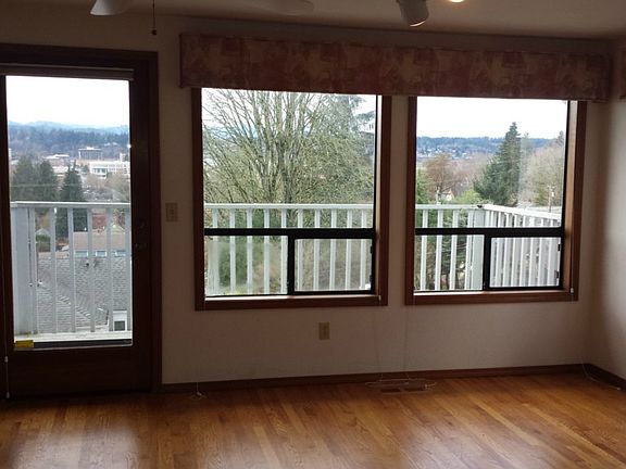 5th image of 1603 8th Ave SE