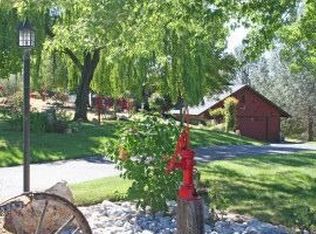 15553 Middletown Park Dr, Redding, CA 96001