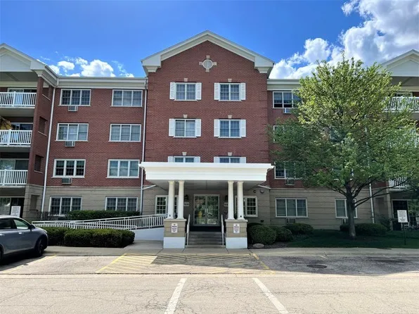 1220 Depot St Unit 313, Glenview, IL 60025