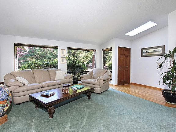 5th image of 21721 NE 154th St