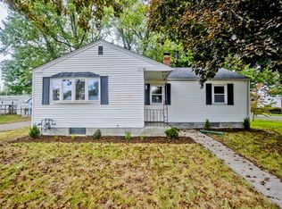 82 Gill St, Chicopee, MA 01013