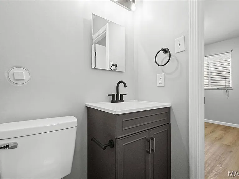 404 Spring Meadows Dr — Photo 33