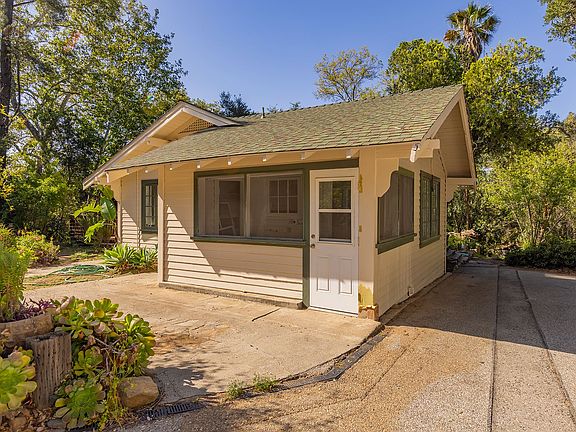 3rd image of 2880 Ladera Rd