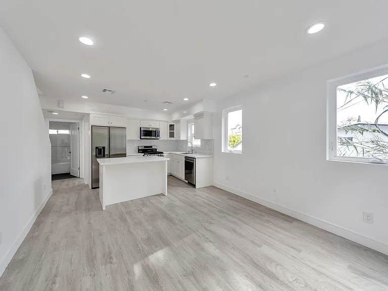 7106 Ramsgate Ave — Photo 15