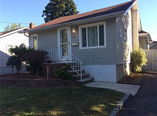 3rd image of 164 Joseph St