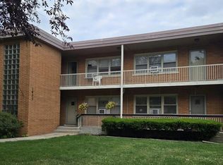 1437 N Homestead Rd #8, La Grange Park, IL 60526