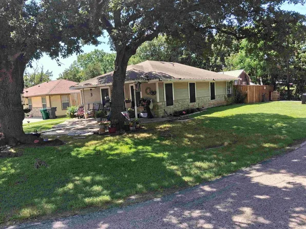 621 E Richards St, Sherman, TX 75090