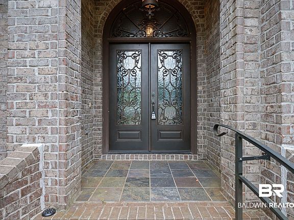 4th image of 1100 Northshore Dr