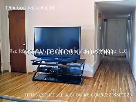 3904 Goodrich Ave NE — Photo 6