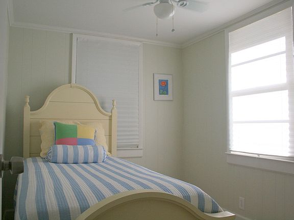 Bedroom Single w/trundle