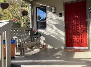 5838 NE Park Point Dr UNIT F405, Seattle, WA