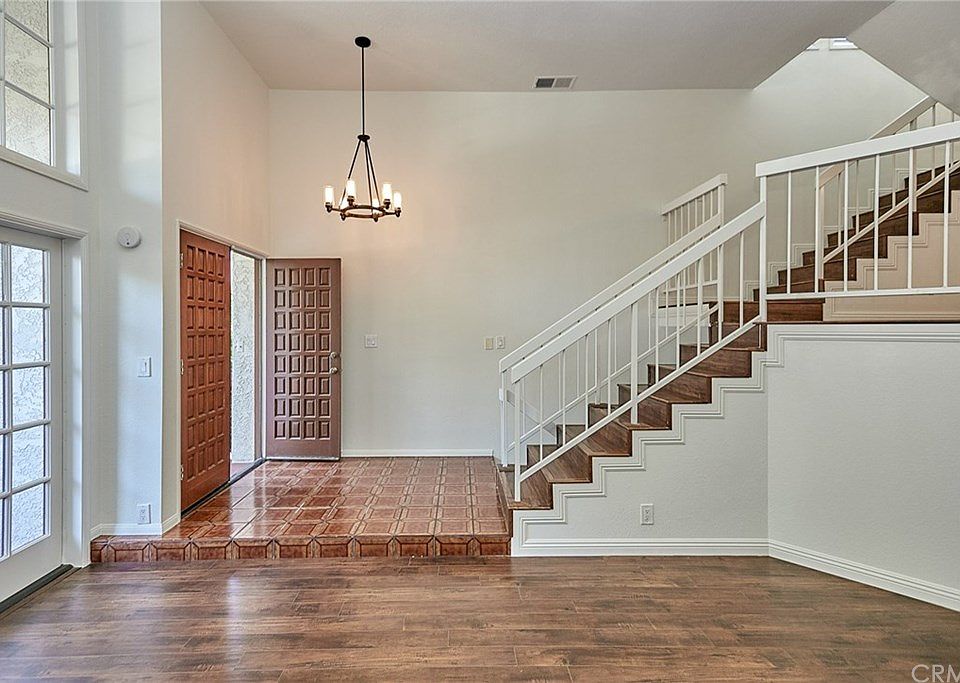 1st image of 4052 W 226th St