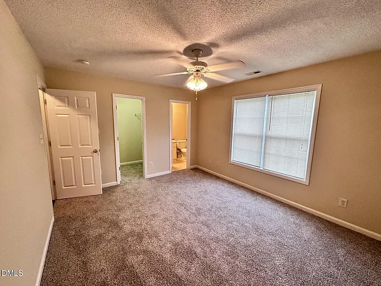 2112 Walnut Bluffs Ln — Photo 15