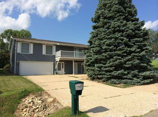1280 Chadbourne Dr, Davis, IL