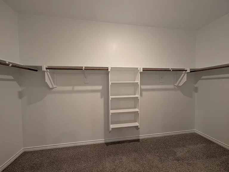 2112 Eugene St — Photo 9