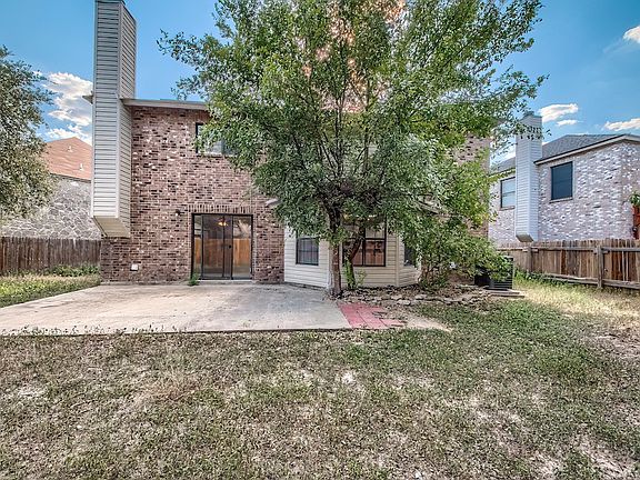 3rd image of 11911 Altamonte Oaks