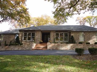 277 Herworth Dr, Chesterfield, MO 63005