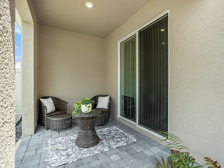 1105 Lady Gouldian Ct — Photo 30