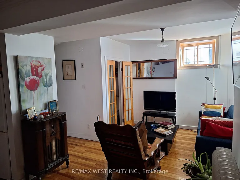 45 Beaty Ave #BASEMENT — Photo 3