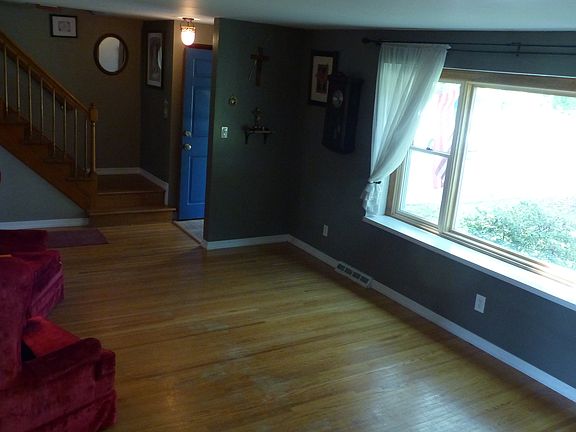 4th image of 80 Dellwood Dr