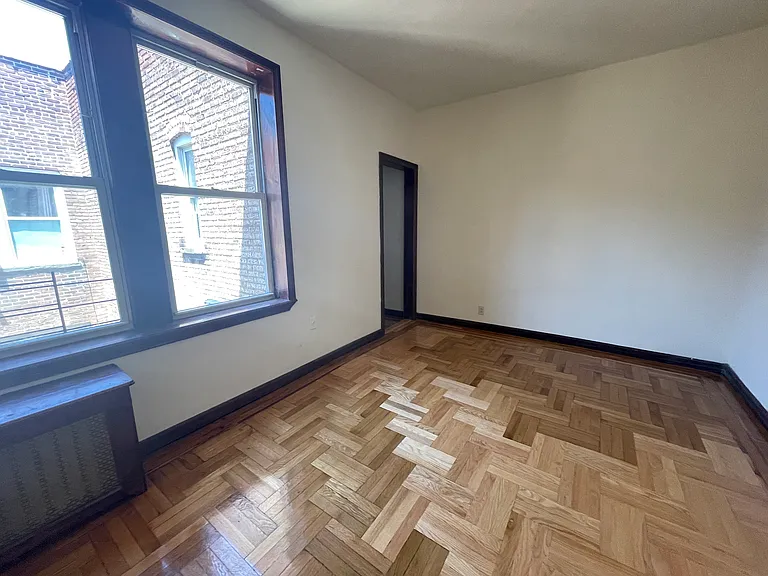 1941 65th St #4 — Photo 3