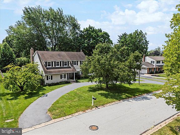 2nd image of 1532 Anne Dr