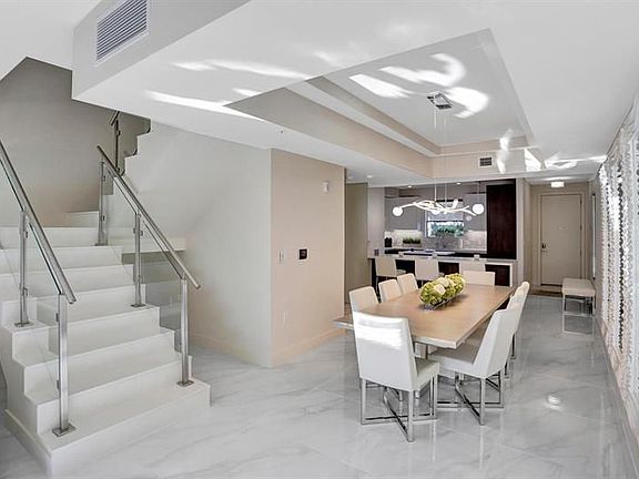 5th image of 3030 N Ocean Blvd #S102