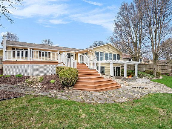 4th image of 1220 Glenwood Park Dr