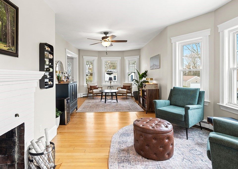 1st image of 24 Top Hill Ave