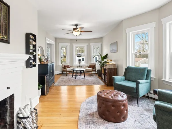 24 Top Hill Ave, Dedham, MA 02026