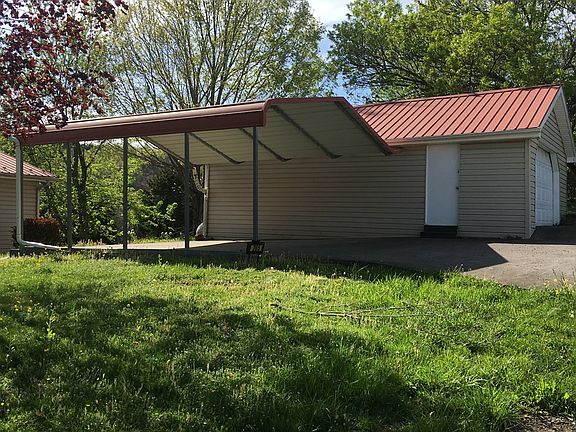 3rd image of 265 Rose Dr