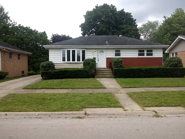 5032 Saint Paul Ct photo 1