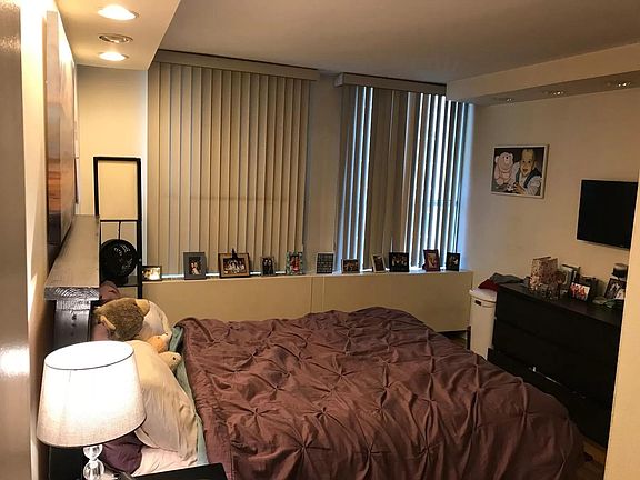 5th image of 2626 N Lakeview Ave APT 3101