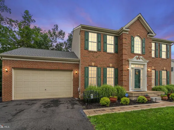 11387 Whipkey Dr, Bealeton, VA 22712