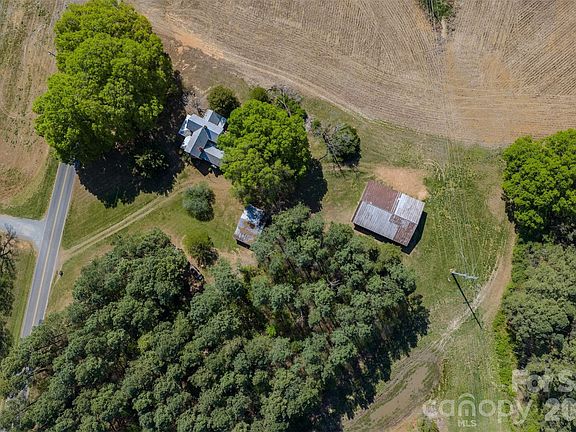 5th image of 17643 Efird Rd