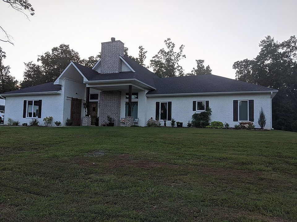 Front from gravel drive
