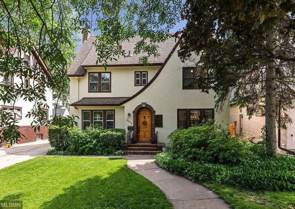 1st image of 2244 Riverwood Pl