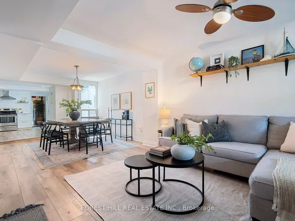 55 Vanevery St, Toronto, ON M8V 1Y5