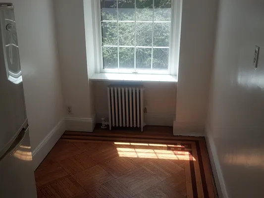 Rented by Green Line Realty | media 10