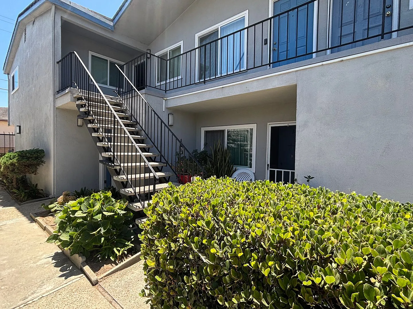 3570 Del Amo — Photo 1