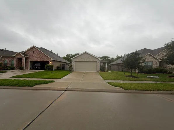 1174 Filly Creek Dr, Alvin, TX 77511