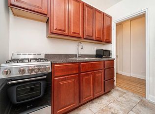 30-57 29th St #3AA, Astoria, NY 11102
