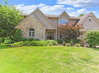 828 NE Mary Ct, Blue Springs, MO 64014